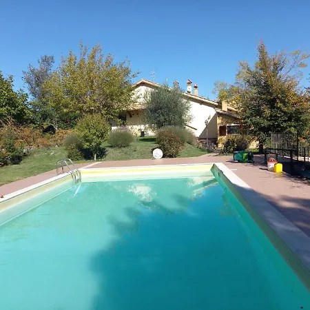 Appartamento Sale! Beautiful 2-bed With Pool Access