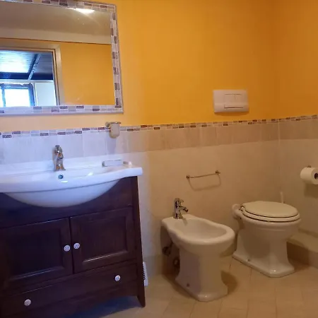 Sale! Beautiful 2-bed With Pool Access Appartamento *