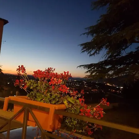 Sale! Beautiful 2-bed With Pool Access *
