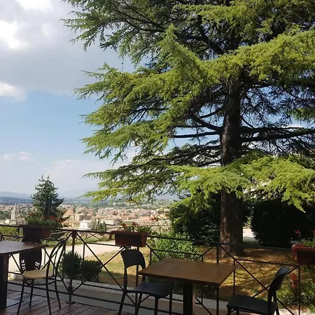 Sale! Beautiful 2-bed With Pool Access Appartamento Spoleto